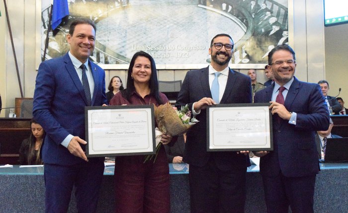 Chefe do Gabinete Civil, Felipe de Carvalho Cordeiro e a secretária de Educação, Roseane Ferreira Vasconcelos