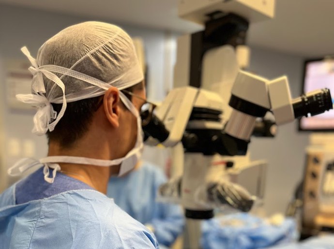 Novas técnicas cirúrgicas reduzem risco de glaucoma