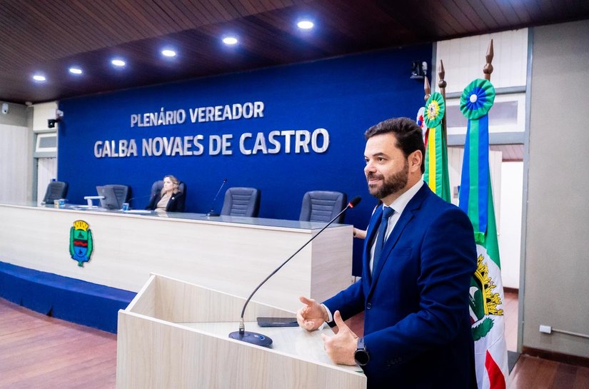 Chico Filho destaca nova realidade do Renasce Salgadinho e critica omissão da BRK