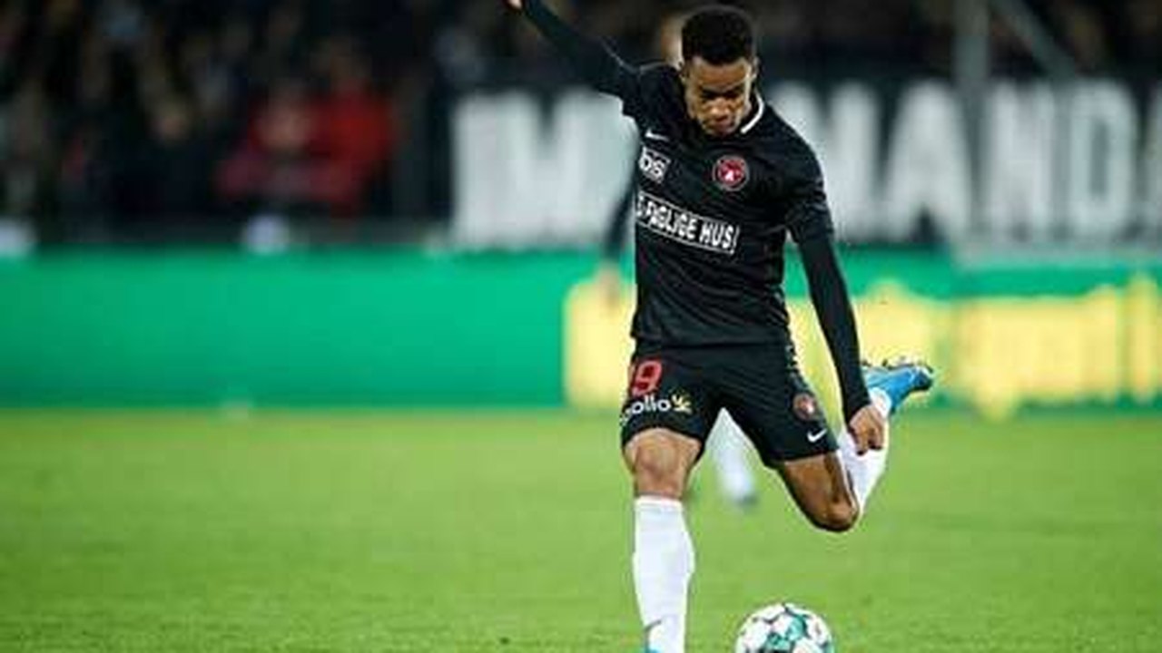 Com portões fechados, testes e questionários, Dinamarca retoma futebol nesta 5ª