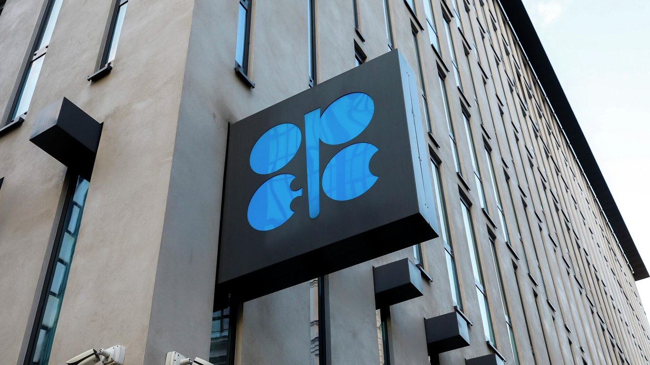 Mídia: expectativa de aumento na produção de petróleo dos EUA na gestão Trump deixa OPEP+ sob alerta