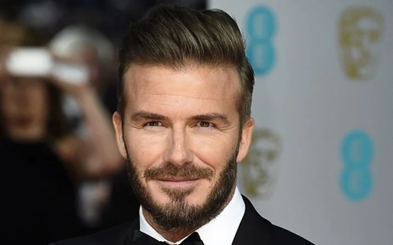 David Beckham é condecorado cavaleiro pelo rei Charles III após 13 anos de espera