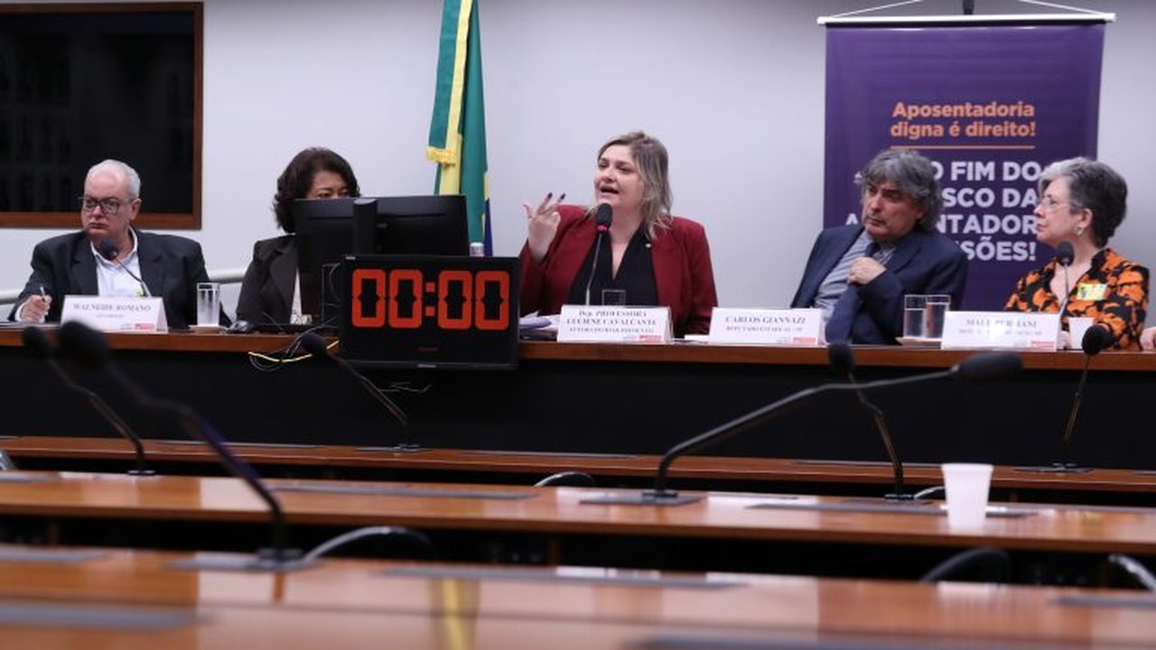 Sindicatos criticam incidência de contribuição de inativos sobre valores acima do mínimo