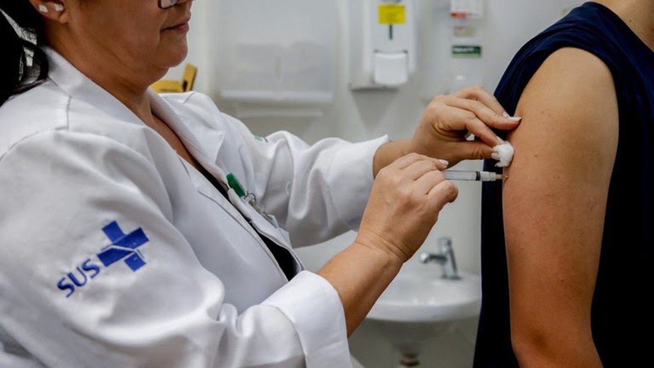 Vacinação contra HPV é prorrogada até dezembro de 2025 para adolescentes de 15 a 19 anos
