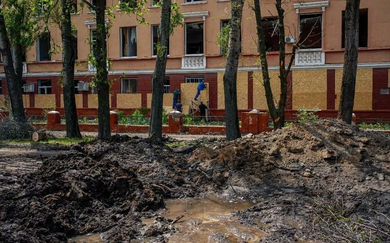 Ucrânia: Líder paramilitar da Rússia desiste de se retirar da batalha em Bakhmut