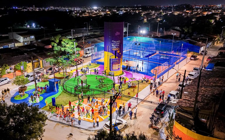 JHC inaugura areninha e duas praças no Benedito Bentes