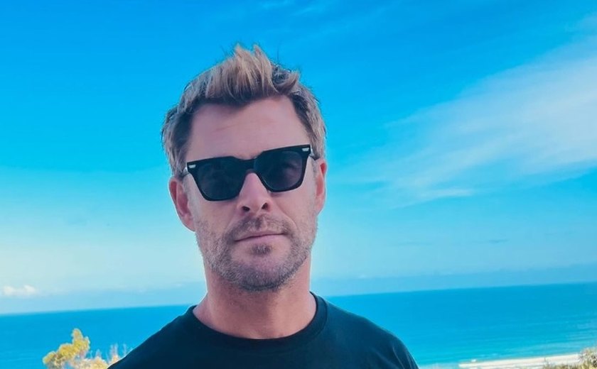 Chris Hemsworth inaugura estrela na Calçada da Fama e Downey Jr. brinca: 'Embalagem bonita'