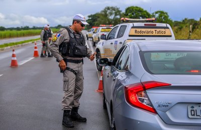 Operação Corpus Christi registra 341 autuações de trânsito no feriado em Alagoas