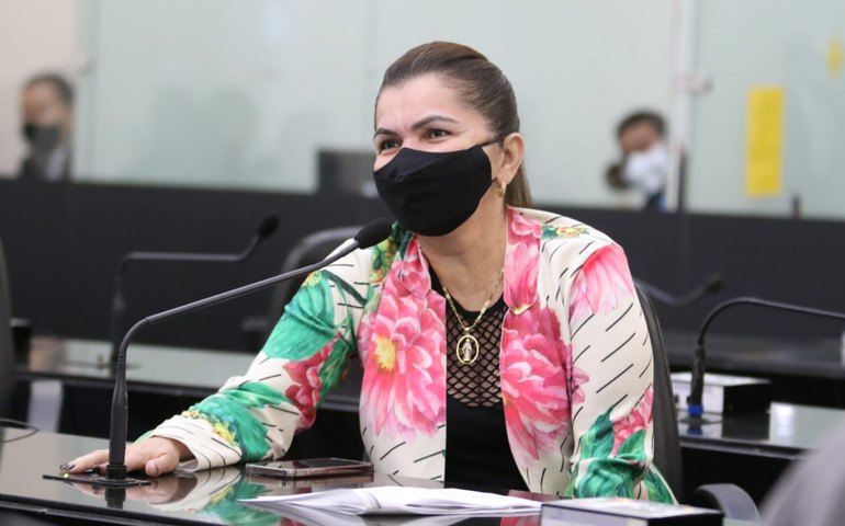 Aprovada Moção de Apoio ao projeto que institui piso nacional para profissionais da Enfermagem