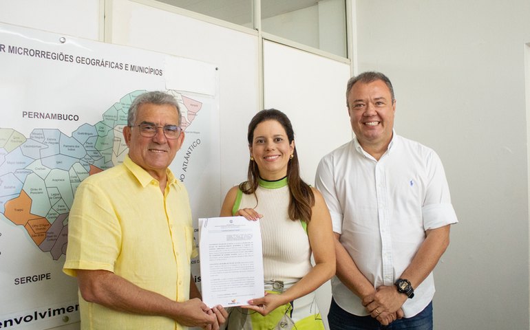 Sedetur e Prefeitura de Pão de Açúcar firmam convênio para construção da orla da Vila Limoeiro