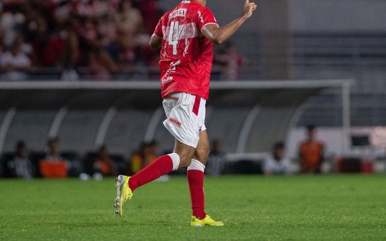 CRB vence e leva vantagem contra o ASA na final do Alagoano
