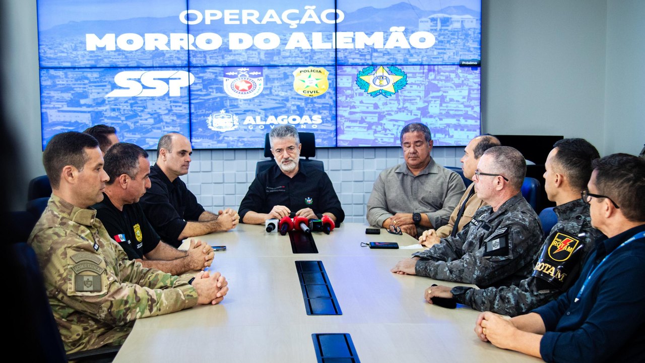 Operação Morro do Alemão prende influenciador por envolvimento com o Comando Vermelho
