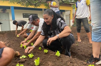 Secretaria de Meio Ambiente realiza nesta quarta (8) oficina de compostagem em Inhapi
