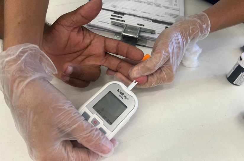 Festas de fim de ano exigem atenção redobrada de diabéticos e hipertensos, alerta médico do Hospital Ib Gatto