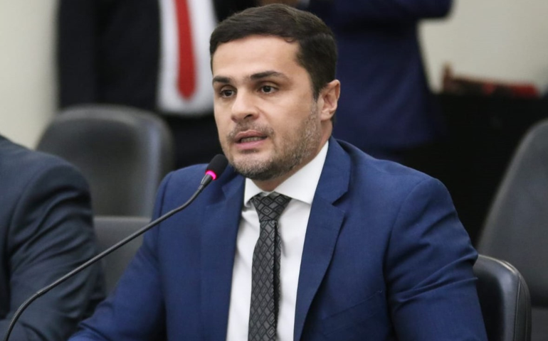 Alexandre Ayres propõe controle mais rigoroso sobre emissão de poluentes