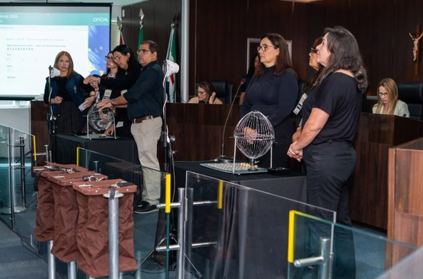 TRE/AL sorteia 23 urnas eletrônicas para auditoria no segundo turno das Eleições 2026