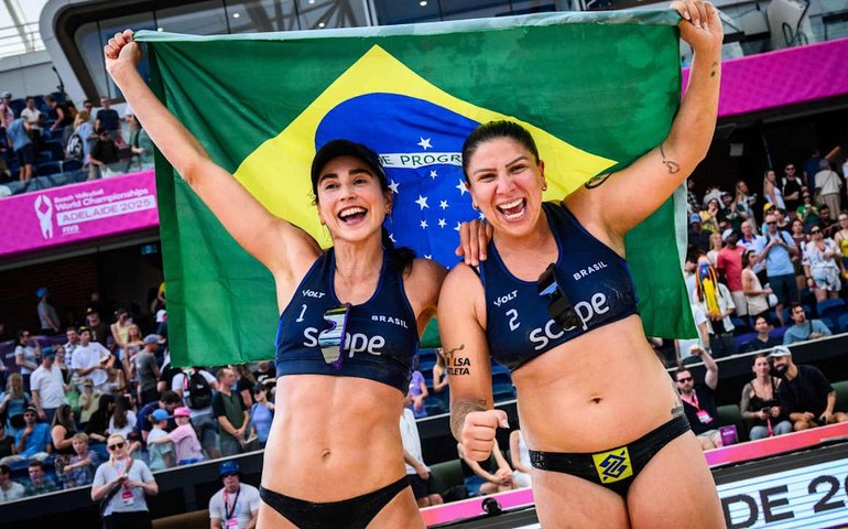Carol Soberg e Rebecca faturam  bronze no Mundial de vôlei de praia