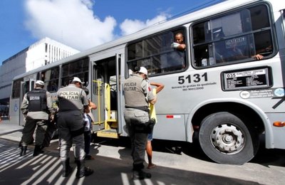 Maceió tem menor número de assaltos a ônibus desde 2012