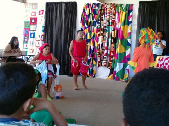 Teatro estimula criatividade e autoestima de jovens do Cras Bela Vista