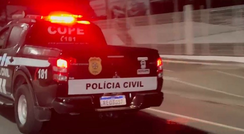 Homem tem casa invadida por engano durante operação contra venda ilegal de armas em Sergipe