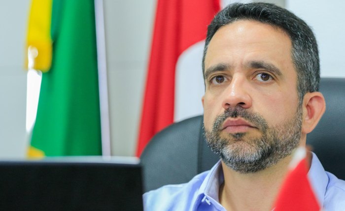 Dantas anunciou auxílio para famílias desalojadas e desabrigadas Dantas anunciou auxílio para famílias desalojadas e desabrigadas