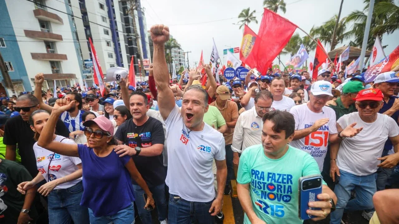 Renan Filho lidera maior caminhada eleitoral da história de Alagoas