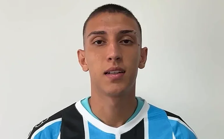 Monsalve vai passar por cirurgia após sofrer luxação no ombro e desfalca o Grêmio