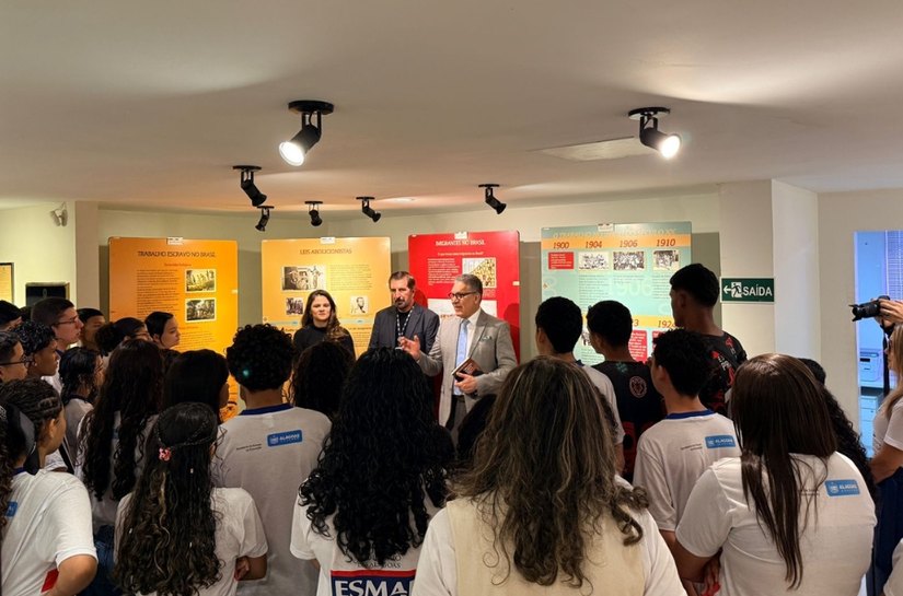 Estudantes visitam Memorial Pontes de Miranda em ação do programa Cidadania e Justiça na Escola