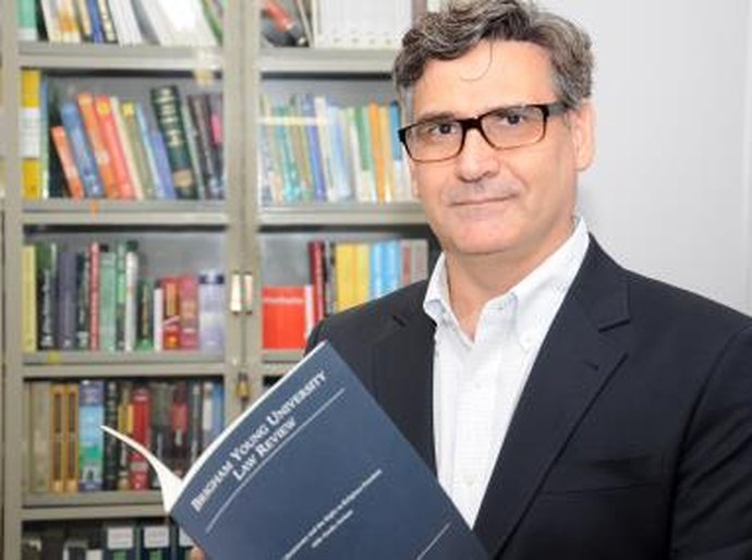 Conflito de jurisdição:  A Declaração de Independência dos Estados Unidos, o Estado Laico e o Estado Secular
