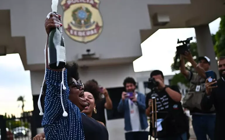 Bolsonaro passa por audiência de custódia nesta quarta-feira