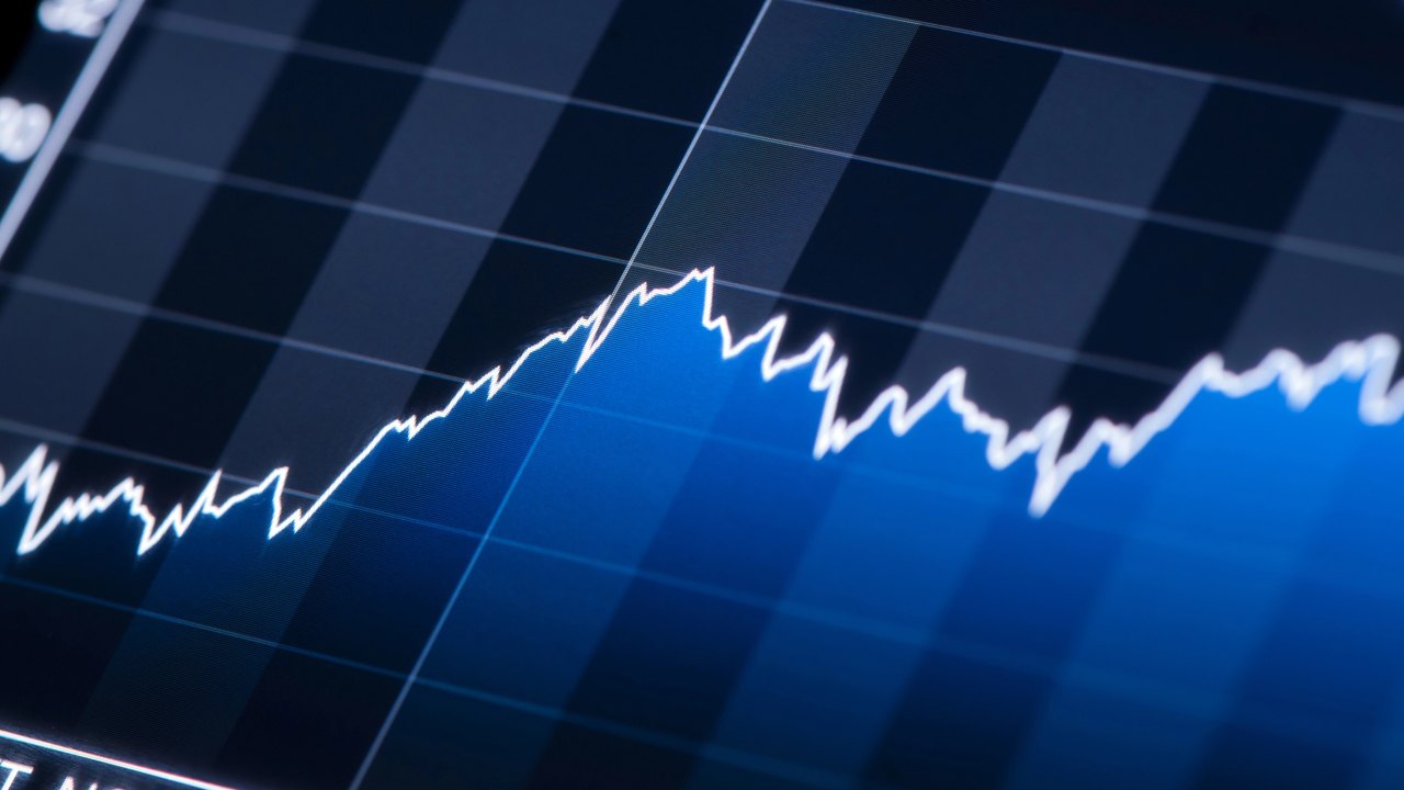 PVH supera projeção com lucro e receita no 2º trimestre e reafirma guidance para o ano