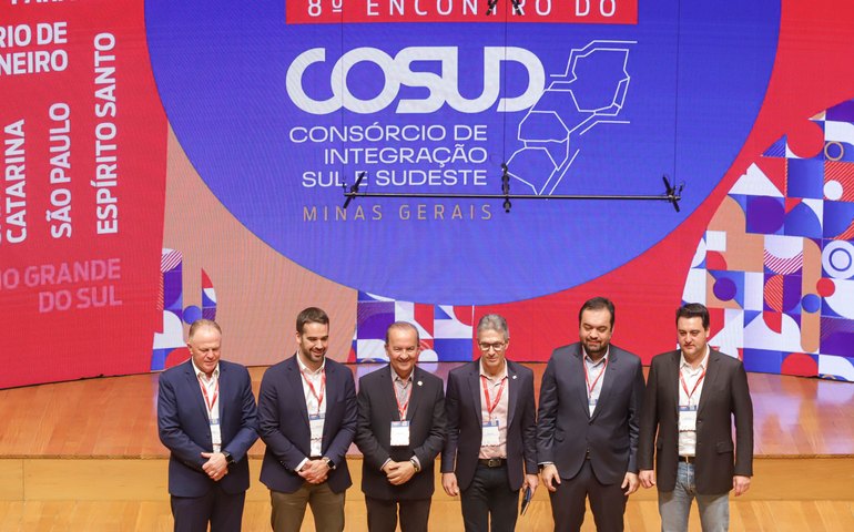 Com 4 presidenciáveis, reunião do Cosud termina com plano de plantar árvores