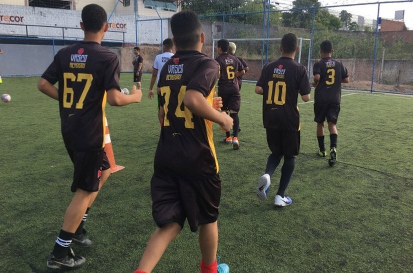 Projeto da Seprev treina jovens que sonham em se tornar jogadores de futebol