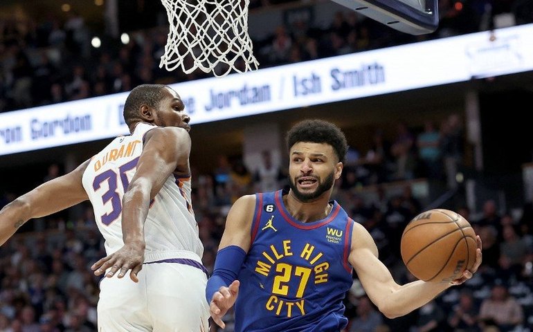Murray faz 34 pontos e Nuggets abrem série semifinal com vitória sobre os Suns