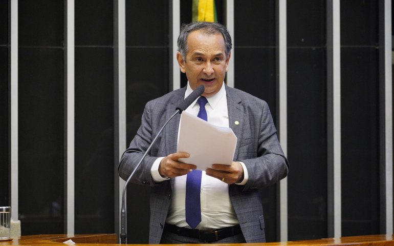 Relator na Câmara apresenta novo parecer rejeitando gatilho para correção do ICMS