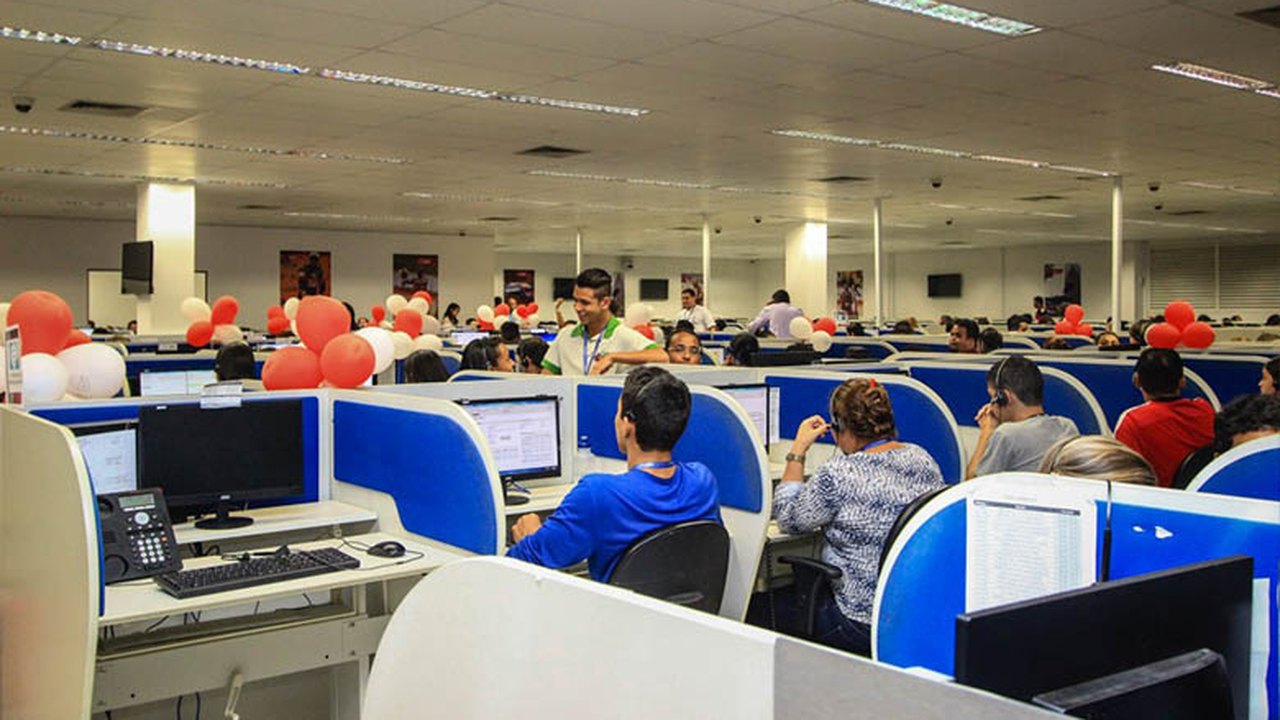 Empresa de call center vai gerar mais 2 mil empregos em Maceió