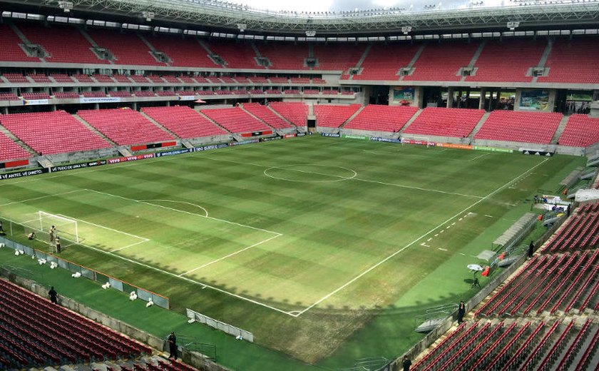 CRB enfrenta Sport em jogo adiado por conta das chuvas em Recife