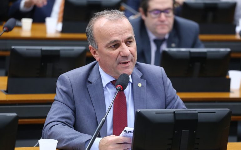 Comissão aprova projeto que facilita pagamento de débito de microempresa com Simples