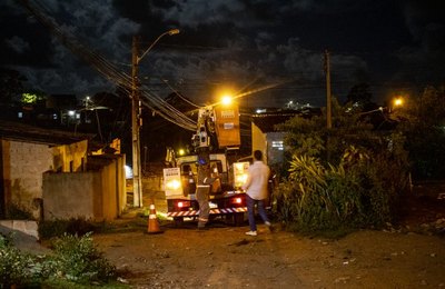 Prefeitura reforça estrutura para manutenção na iluminação de Maceió