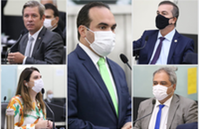 Estratégia de vacinação contra a Covid-19 volta a ser tema de debate