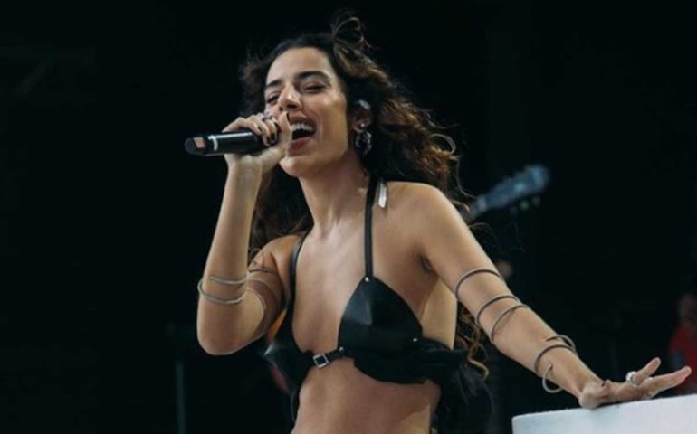 Marina Sena chora antes de cantar setlist de Gal Costa no The Town