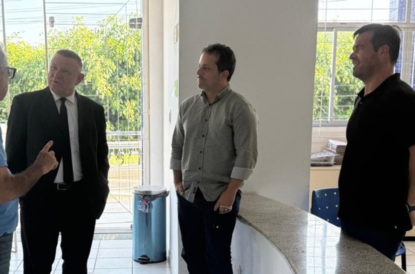 Presidente do TRE/AL visita 19ª Zona Eleitoral e acompanha plantão em Santana do Ipanema