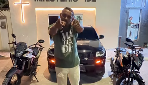 Pastor carioca brinca ao divulgar conquistas de sua igreja 