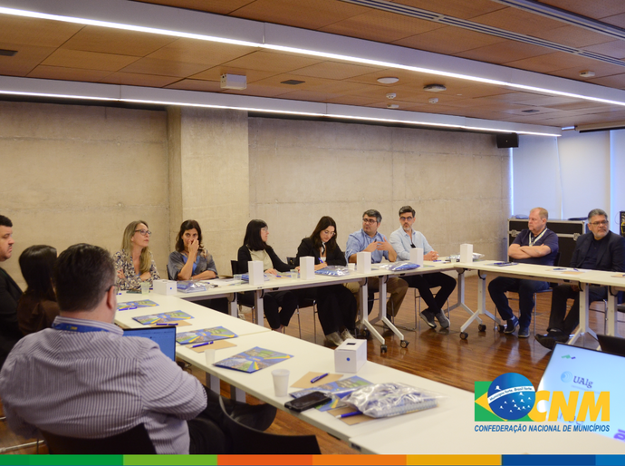 CNM recebe Missão Algarve à Brasília para discutir inovação e desenvolvimento regional
