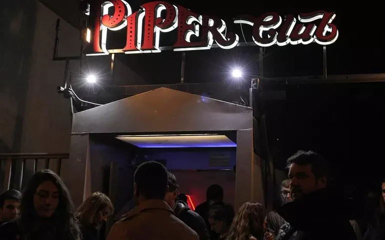 Itália irá reforçar inspeções de estabelecimentos após incêndio na Suíça