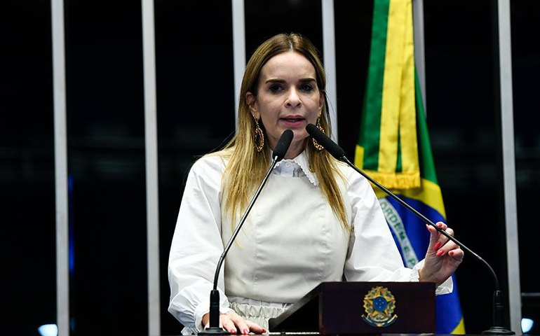 Daniella Ribeiro destaca primeiro voo entre Cajazeiras (PB) e Recife