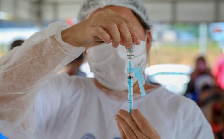 Vacina da chikungunya: proteção é de 99,1% seis meses após aplicação, diz Butantan
