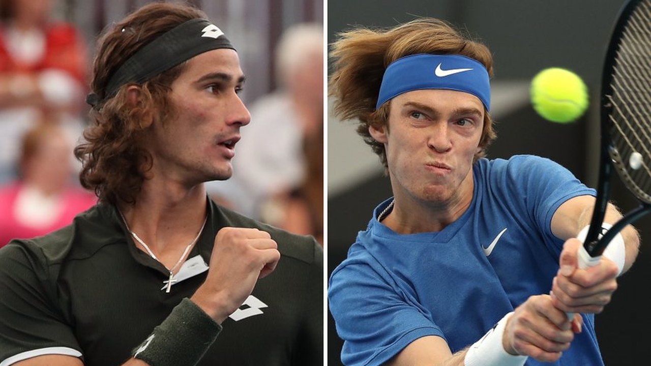 Rublev bate Tsitsipas e reencontra Ruud um ano após perder do rival no ATP Finals