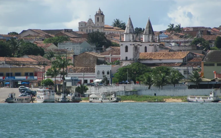 Em Penedo, idoso suspeito de envenenar ex-esposa morre após comer a própria comida contaminada