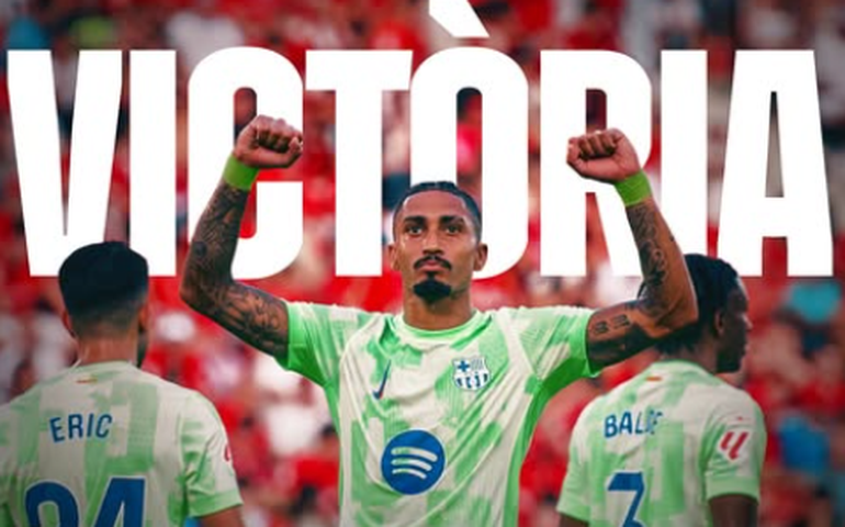 Com polêmicas e gol de Raphinha, Barcelona vence Mallorca na estreia no Espanhol